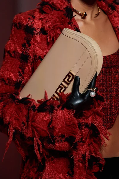 Look 52